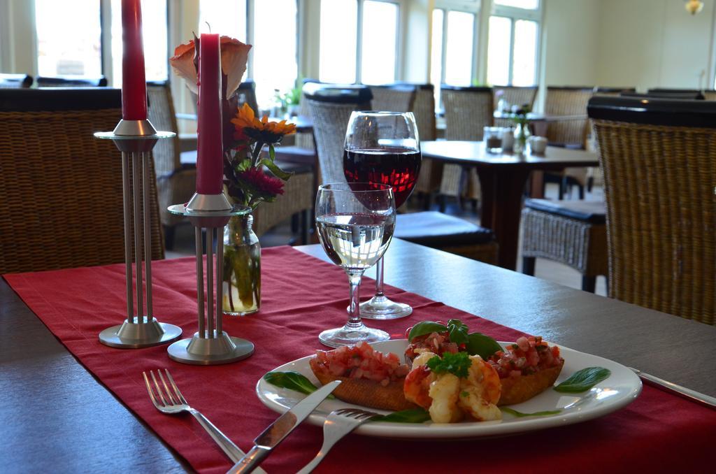 Hotel Pommerscher Hof 奥斯特西巴德钦诺维茨 外观 照片