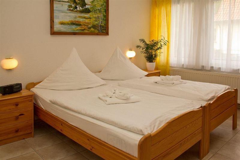 Hotel Pommerscher Hof 奥斯特西巴德钦诺维茨 外观 照片