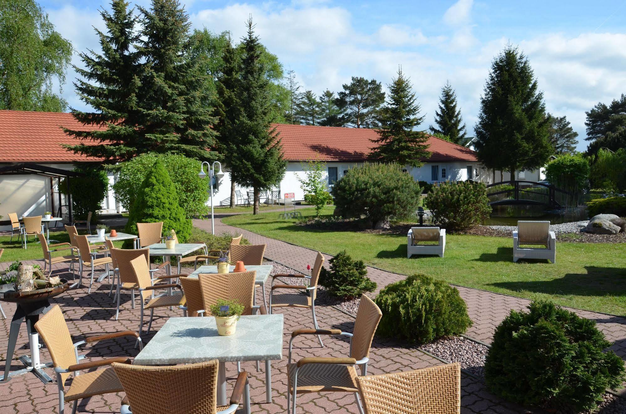 Hotel Pommerscher Hof 奥斯特西巴德钦诺维茨 外观 照片