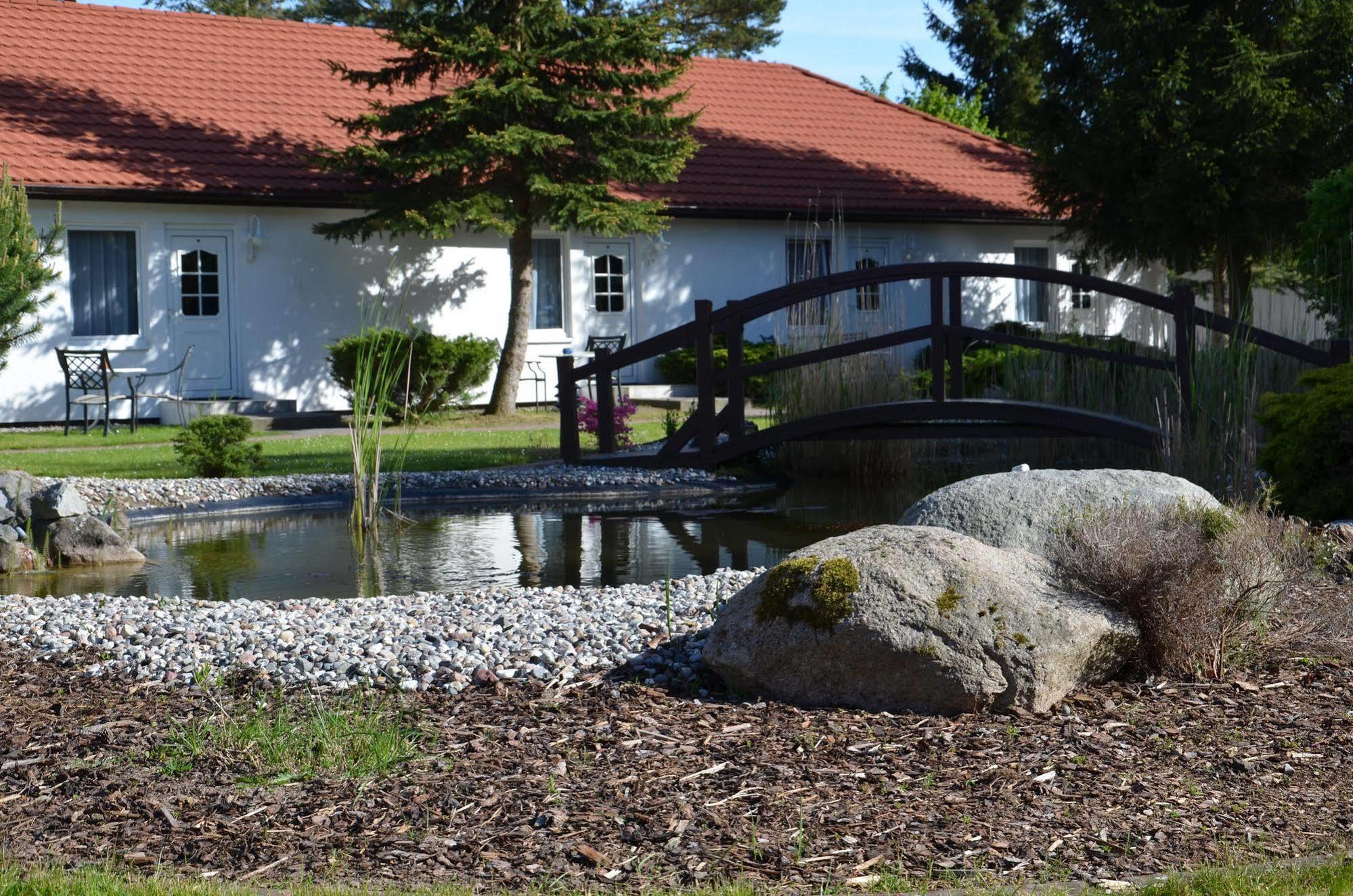 Hotel Pommerscher Hof 奥斯特西巴德钦诺维茨 外观 照片
